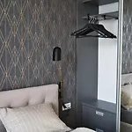 Appartamento Modern Central Riga Apartment With Balcony, Gym Access, Dedicated Parking, Kitchen & Ac
