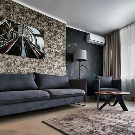 Park Alley Apartments With Private Parking Apartament Ryga