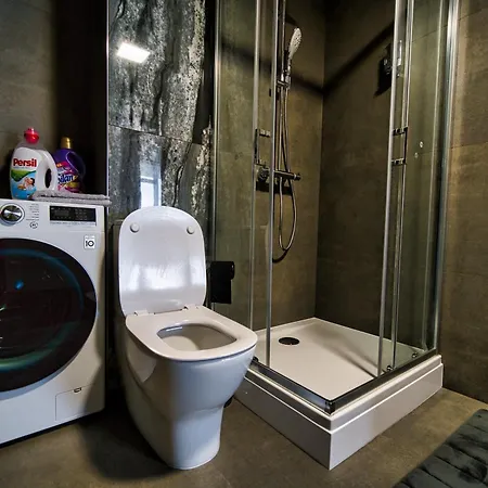 Park Alley Apartments With Private Parking Ryga