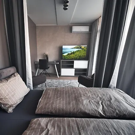 Park Alley Apartments With Private Parking Apartament