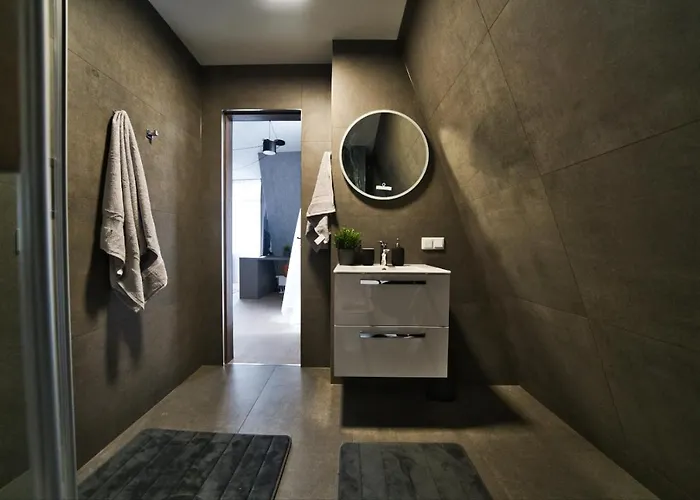 Dzīvoklis Urban Oasis: Fitness-focused With Views Riga