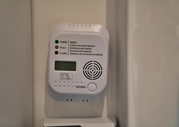 Urban Oasis: Fitness-focused With Views Dzīvoklis Riga