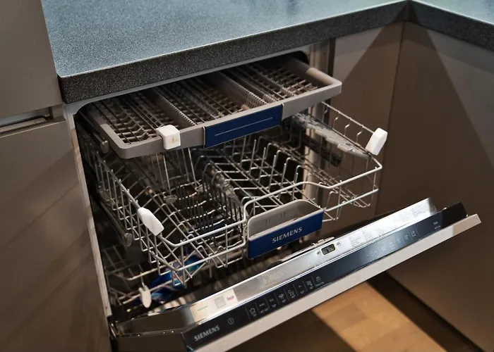 Apartamento Scan Qr Code For Video Tour - Free Parking, Gym Access, Air Conditioning, Kitchen And In *