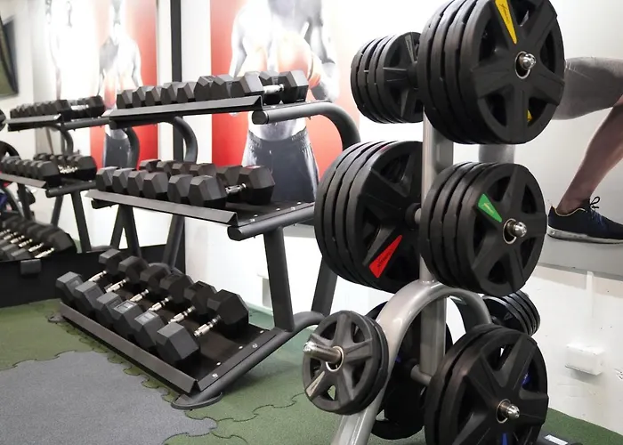 Dzīvoklis Urban Oasis: Fitness-focused With Views *