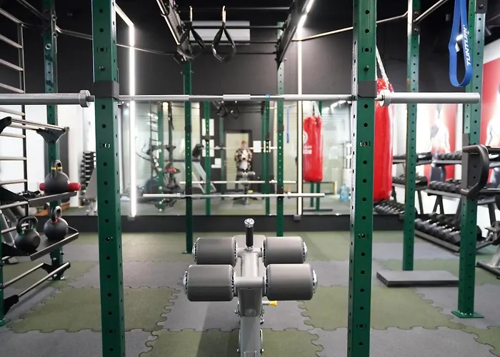 Urban Oasis: Fitness-focused With Views *