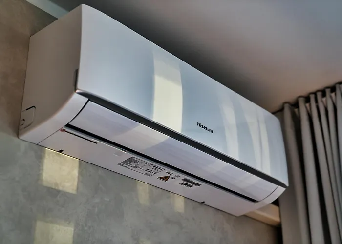 Scan Qr Code For Video Tour - Free Parking, Gym Access, Air Conditioning, Kitchen And In Apartamento