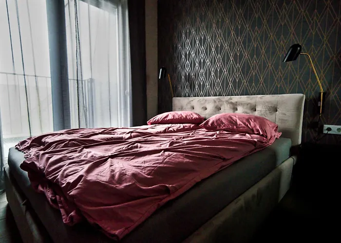 Dzīvoklis Urban Oasis: Fitness-focused With Views *