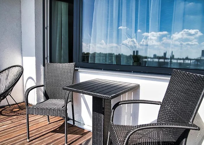 Urban Oasis: Fitness-focused With Views *