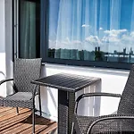 Modern Central Riga Apartment With Balcony, Gym Access, Dedicated Parking, Kitchen & Ac *