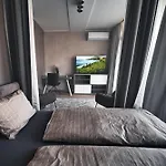 Modern Central Riga Apartment With Balcony, Gym Access, Dedicated Parking, Kitchen & Ac Lejlighed