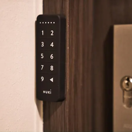 Appartement Scan Qr Code For Video Tour - Free Parking, Gym Access, Air Conditioning, Kitchen And In *